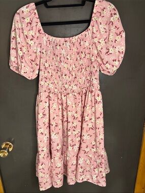 SHEIN Pink Floral Smocked Sleeve Dress